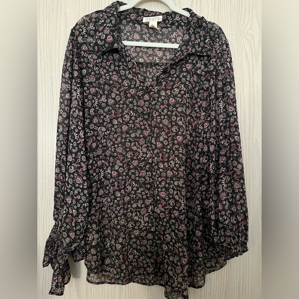 torrid Black Floral Long-Sleeve Blouse